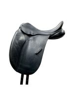 17" COUNTY CONNECTION DRESSAGE SADDLE - D22000