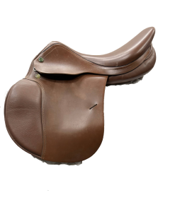 Consignment Close Contact Prestige Red Fox 17" Saddle - 2C-C21142