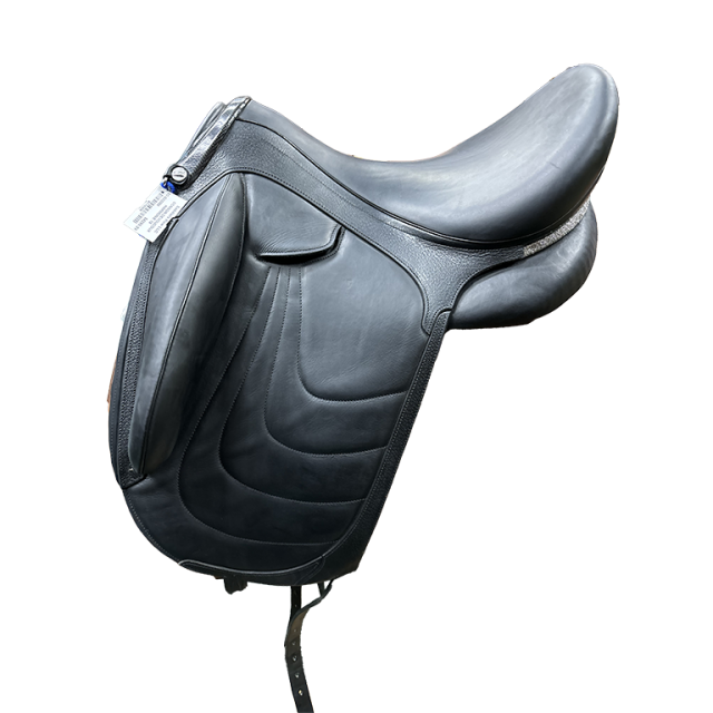 Consignment Dressage Devoucoux Makila Harmonie 18" Saddle - 2C-D22090