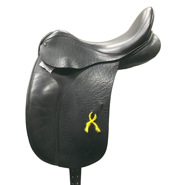 Consignment Dressage County Connection 18" Saddle - 2C-D22100