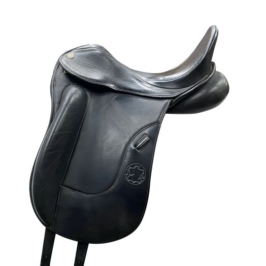 16.5" HENNIG DRESSAGE SADDLE - D22033